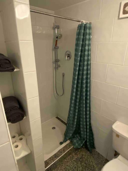 Hébergement de vacances City Centre House Close To 3 Arena *